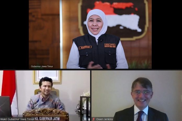 Gubernur Khofifah Kerjasama dengan Kedutaan Besar Inggris Raya - Program Pelatihan Behavioural Science Perkuatan Penerapan Protkes.jpeg Jatim Terapkan Ilmu Behavioural Science dari Inggris Raya untuk Adaptasi Kebiasaan Baru