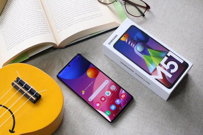 Samsung Gelar Flash Sale Galaxy M51 Extremepower 7000mAh Samsung Gelar Flash Sale Galaxy M51 Extremepower 7000mAh