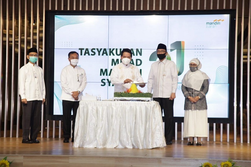 Rayakan 21 Tahun, Mandiri Syariah Gelar Program Peduli & Berbagi