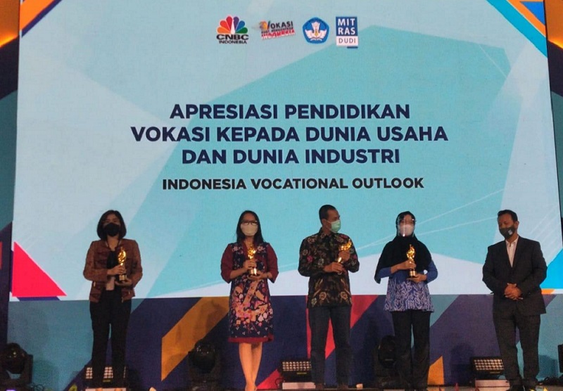 Auto2000 Raih Penghargaan IBBA 2020 dan ICXA 2020 sebagai Dealer Resmi Terbaik