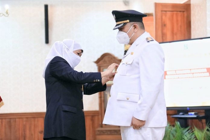 Gubernur Khofifah Lantik Whisnu Sakti Buana Jadi Wali Kota Surabaya