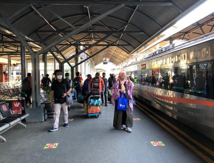 Waktu Perjalanan KA Daop 8 Surabaya Kian Singkat. Ini Penyebabnya