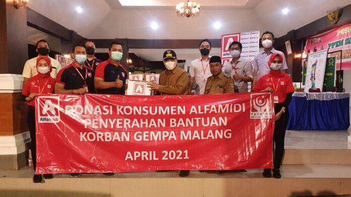 Alfamidi Bantu Korban Gempa di Malang Lewat Donasi Konsumen