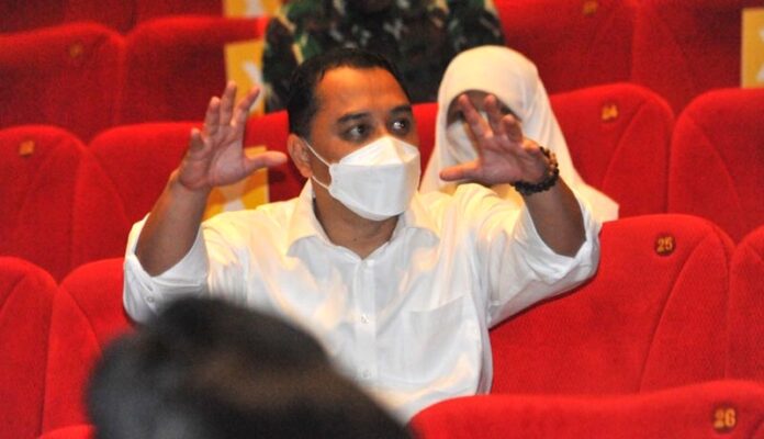 Wali Kota Surabaya Tinjau Pembukaan Bioskop dan Minta Pengelola Tegas Soal Prokes Wali Kota Surabaya Tinjau Pembukaan Bioskop dan Minta Pengelola Tegas Soal Prokes