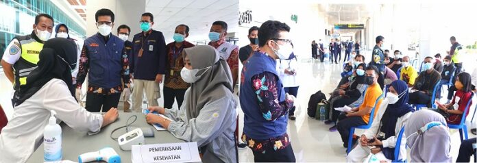 Tinjau Vaksinasi di T1 Juanda, Wagub Emil Ajak Peserta Vaksin Unggah Pengalaman ke Sosmed Tinjau Vaksinasi di T1 Juanda, Wagub Emil Ajak Peserta Vaksin Unggah Pengalaman ke Sosmed