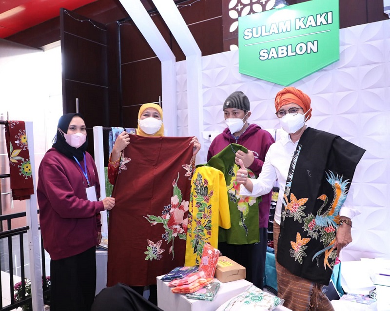 Gubernur Khofifah Ajak Swasta Gandeng Pelaku UKM Disabilitas