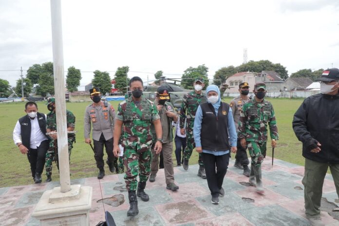 Kawal Penanganan Bencana Erupsi Semeru, Gubernur Khofifah Berkantor di Lumajang Kawal Penanganan Bencana Erupsi Semeru, Gubernur Khofifah Berkantor di Lumajang
