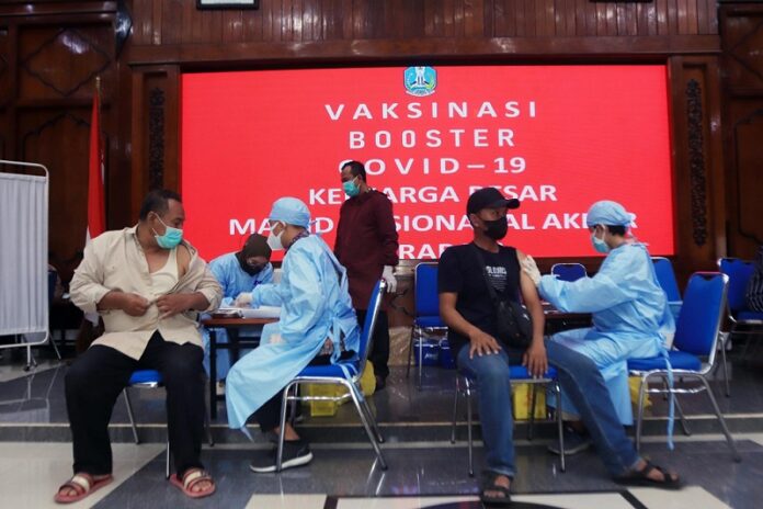 Jelang Ramadhan, Gubernur Minta Imam, Muadzin, dan Marbot Masjid Se-Jatim Segera Vaksinasi Booster