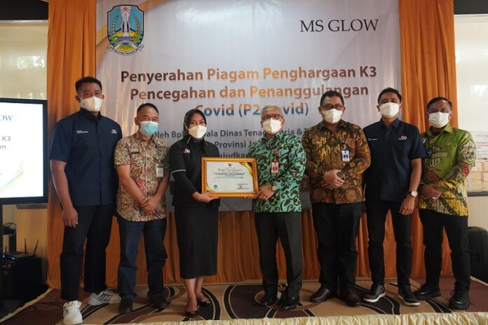 MS GLOW Raih Penghargaan Kategori Gold Program Pencegahan dan Penanggulangan COVID-19 di Tempat Kerja MS GLOW Raih Penghargaan Kategori Gold Program Pencegahan dan Penanggulangan COVID-19 di Tempat Kerja