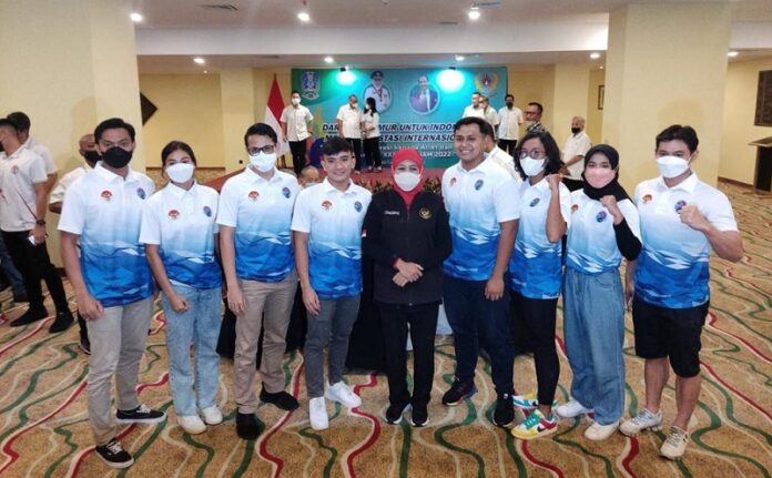 Gubernur Khofifah Lepas Atlet Jatim Yang Berlaga di SEA Games XXXI/2022 Vietnam 