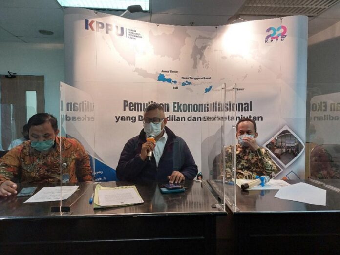 KPPU Panggil 11 Pihak Terkait permainan Harga Minyak Goreng KPPU Panggil 11 Pihak Terkait permainan Harga Minyak Goreng