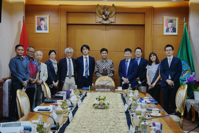 Hadiri Audiensi Dengan JICA Survey Team, Wagub Emil Harap Percepatan Perencanaan Kereta Cepat Untuk Surabaya Hadiri Audiensi Dengan JICA Survey Team, Wagub Emil Harap Percepatan Perencanaan Kereta Cepat Untuk Surabaya