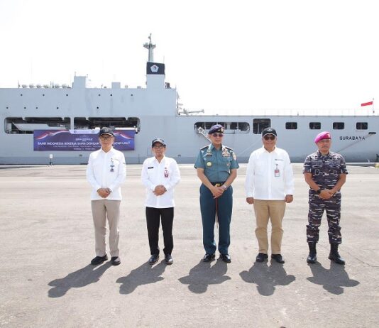 BI Bersama TNI AL Koarmada II Gelar Ekspedisi Rupiah Berdaulat ke Pulau Terluar di Jawa Timur
