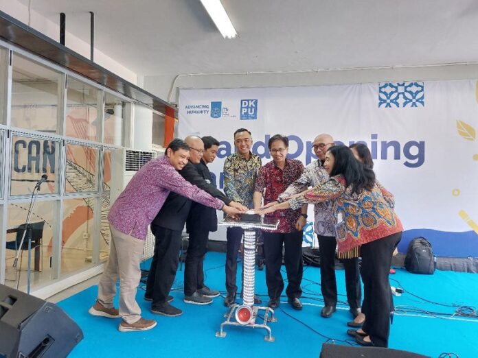 Bank Mandiri Dukung Cashless Society di Kantin ITS
