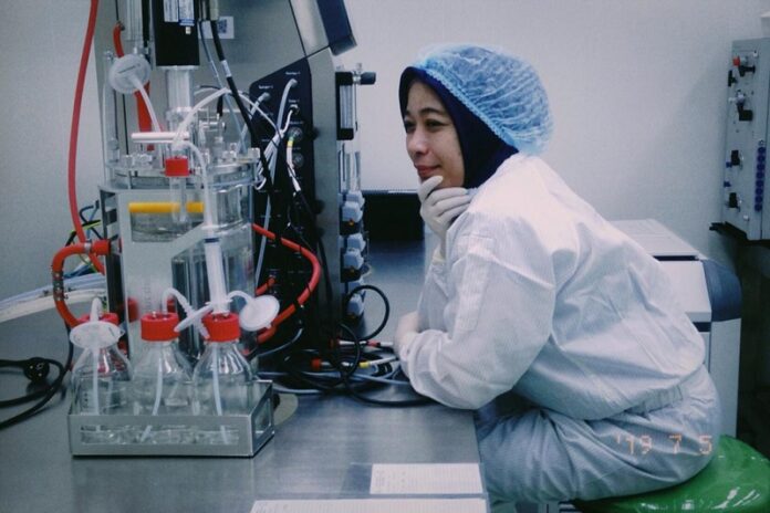 Raih Banyak HKI di Bidang Stem Cell, Dosen Vokasi UNAIR Raih Rekor MURI Raih Banyak HKI di Bidang Stem Cell, Dosen Vokasi Unair Raih Rekor MURI