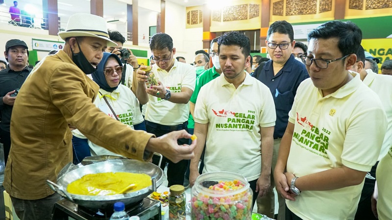 Buka Gelar Pangan Nusantara, Wagub Emil Ajak Masyarakat Jatim Gemar Konsumsi Beragam Produk Pangan Lokal