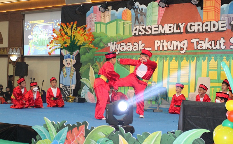Drama Si Pitung Takut Sunat Meriahkan Program Pengembangan Pribadi Muslim Al Azhar