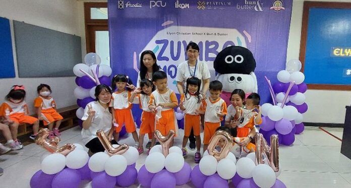 Sekolah Kristen Elyon Kampanyekan Hidup Sehat dengan Gula Lewat Zumba Mom and Me
