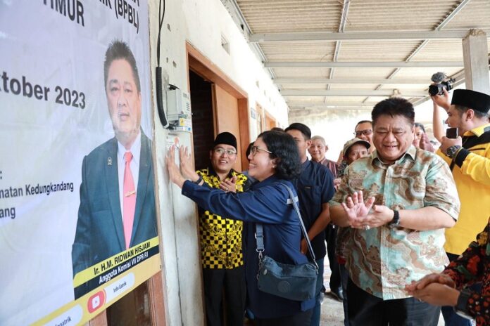 PLN Nyalakan Bantuan Pasang Baru Listrik 453 Warga Tidak Mampu di Malang PLN Nyalakan Bantuan Pasang Baru Listrik 453 Warga Tidak Mampu di Malang