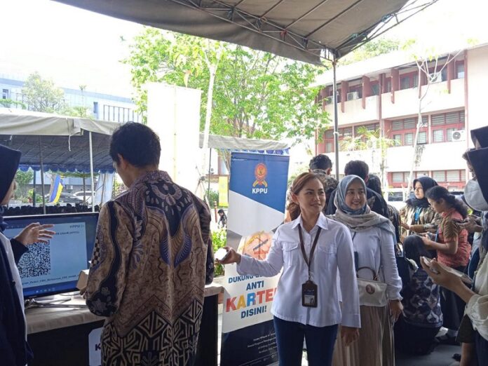 Kanwil IV KPPU dan FEB Unair luncurkan Program Empowering Usaha Mikro Kecil Kanwil IV KPPU dan FEB Unair luncurkan Program Empowering Usaha Mikro Kecil