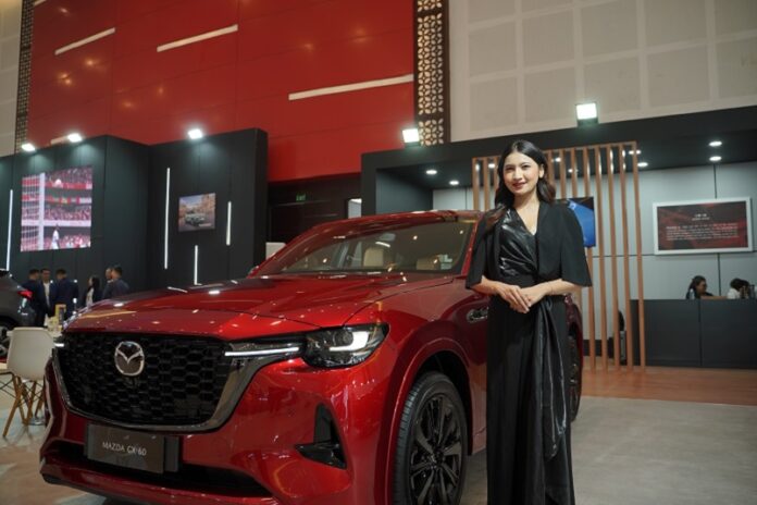 Mazda Cetak Penjualan Rp 41,4 Miliar dan Raih Penghargaan SUV Terbaik di GIIAS Surabaya 2024