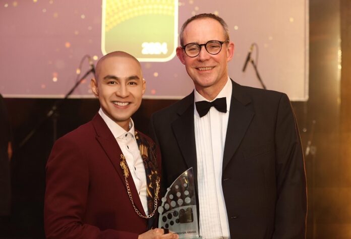 Indosat Raih Best Digital Transformation Award di World Communication Award 2024