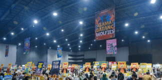 Antusiasme pengunjung berburu buku dan hadiah di BBW Surabaya 2025 di pekan terakhir, Rabu (14/05)