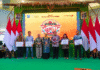 Penyerahan Kredit Usaha Kecil (KUR) Bank Jatim dalam kegiatan Pameran Produk Kreativitas dan Inovasi Desa The 6th Pameran Kampoeng Kreasi (PAKASI) Tahun 2025 Kamis (29/5)
