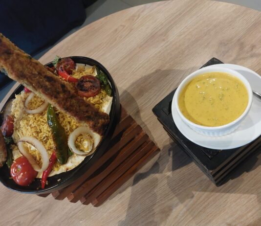 BeSS Mansion Hotel Surabaya meluncurkan menu terbaru, Arabic Mix Grilled, dalam acara bertajuk 'The Little Arabian of BeSS Mansion Hotel Surabaya' Rabu,  25 Juni 2025. dok. JatimMedia