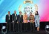 Tiga Penghargaan dari Infobank diterima oleh Vice President Manajemen Risiko Bank Jatim Wawan Budi R. pada hari Selasa (24/6/25), dok. Humas Bank Jatim