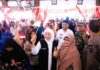 Gubernur Khofifah Salurkan Bantuan Rp12,6 Miliar Untuk Sampang Gubernur Khofifah Salurkan Bantuan Rp12,6 Miliar Untuk Sampang, Minggu (10/08)
