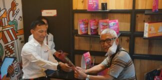 Harpelnas 2025, Indosat Region Jatim Beri Hadiah Spesial untuk Pelanggan