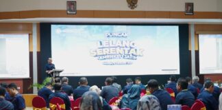 Kepala Perwakilan Kementerian Keuangan Provinsi Jawa Timur, Dudung Rudi Hendratna, secara resmi membuka kegiatan Lelang Serentak