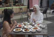 Jelajah Nusantara: ARTOTEL TS Suites Surabaya Hadirkan Pengalaman Buka Puasa Spektakuler Jelajah Nusantara: ARTOTEL TS Suites Surabaya Hadirkan Pengalaman Buka Puasa Spektakuler