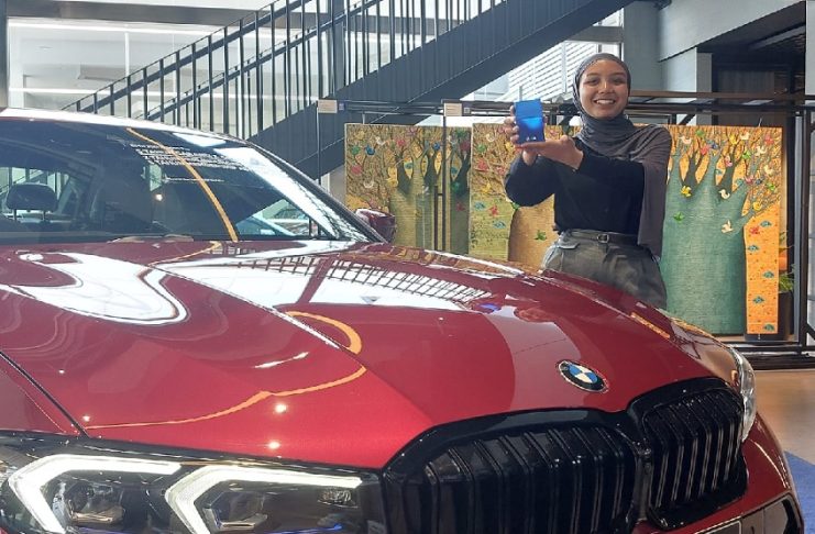 BMW Astra Surabaya Hadirkan "Festival of Joy": Memadukan Seni Lukis dan Wewangian Eksklusif