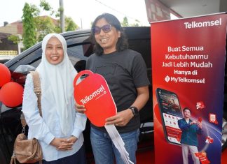 Kejutan Manis di Balik Tukar Poin: Pelanggan Setia Telkomsel Bawa Pulang Innova Zenix