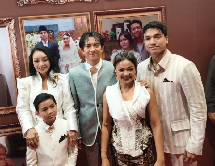 Leo Pictures Gelar Gala Premiere Film "Jangan Buang Ibu" di Surabaya