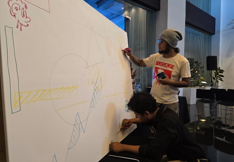 Eksplorasi Geometri dan Realitas, Tiga Seniman Visual Gelar Pameran "Fraktal" di ARTOTEL Hayam Wuruk Surabaya