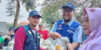 Peduli Kesejahteraan Warga, TPS Hadirkan Paket Pangan Murah Rp2 Ribu Lewat Program DOKAR Peduli Kesejahteraan Warga, TPS Hadirkan Paket Pangan Murah Rp2 Ribu Lewat Program DOKAR
