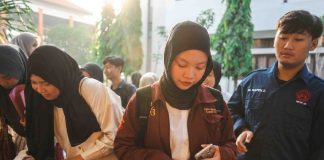Unesa Bagikan 35.000 Porsi Sarapan Pagi, Dukung Konsentrasi Mahasiswa Selama UAS