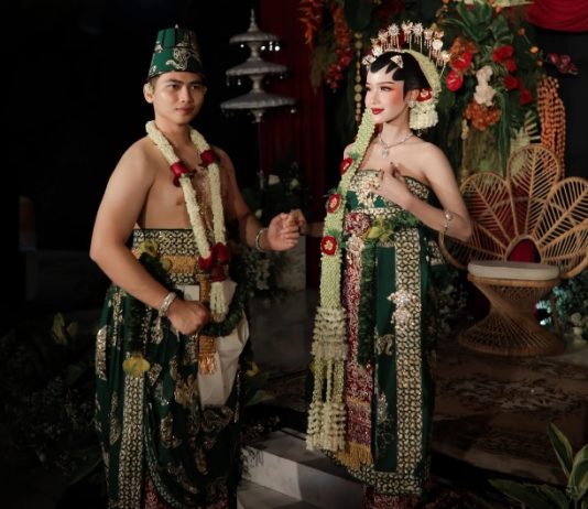 Inovasi Pernikahan Tradisional Sentuhan Modern: Narita Hotel Surabaya Solusi Calon Pengantin Inovasi Pernikahan Tradisional Sentuhan Modern: Narita Hotel Surabaya Solusi Calon Pengantin