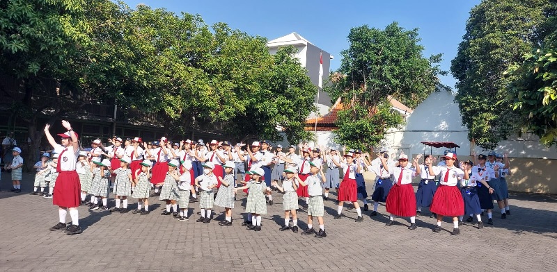 Seluruh siswa dari jenjang TK hingga SMA diajak bergerak bersama dalam Gerakan 6 Nilai Dasar Ursulin