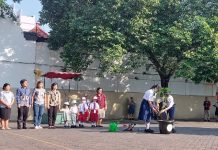 Tanam "Pohon Serviam", Kampus Santa Maria Surabaya Gelar Pembukaan MPLS Unik Lintas Jenjang