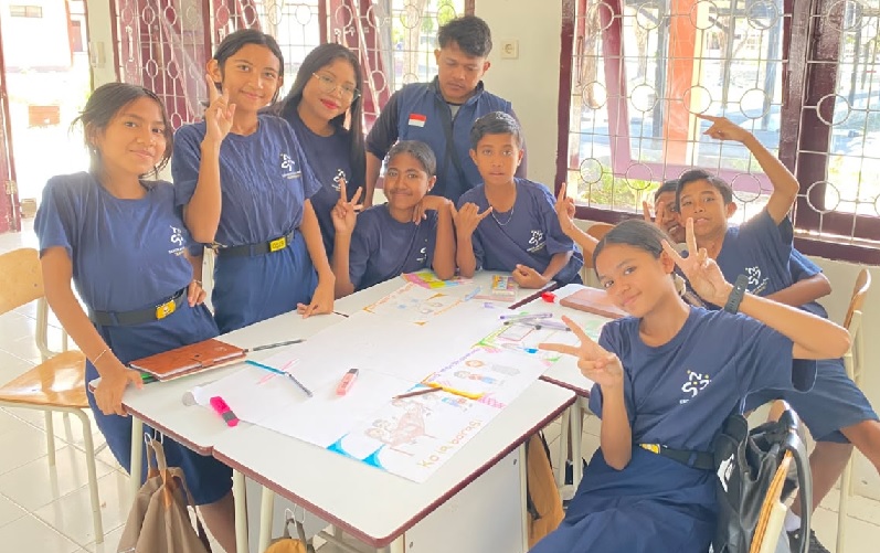 Unesa Kawal Program Sekolah Nasional Terintegrasi di Kupang dan Tidore