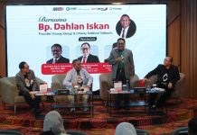 Bank Jatim Dorong Penguatan BPD Lewat Bedah Buku Karya Prof. Mas’ud Said di Unair Bank Jatim Dorong Penguatan BPD Lewat Bedah Buku Karya Prof. Mas’ud Said di Unair