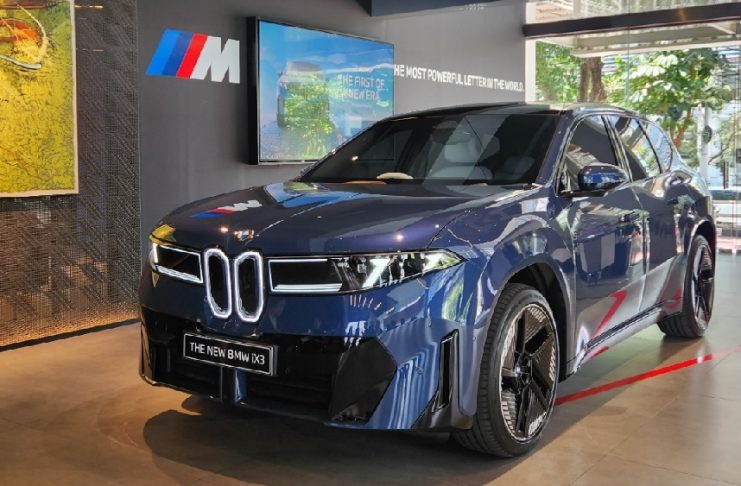 BMW Astra Resmi Boyong New BMW iX3 ke Jawa Timur, Garap Pasar Mobil Listrik Premium