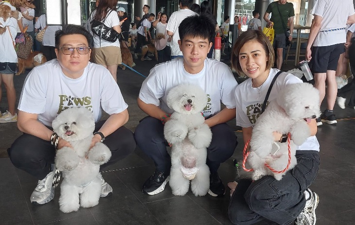 Dukung Kesejahteraan Anjing dan Shelter Lokal, PawsHope Gelar ‘Walk With Paws’ Dukung Kesejahteraan Anjing dan Shelter Lokal, PawsHope Gelar 'Walk With Paws', Jonathan Jayden Suteno (Tengah)