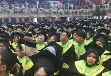 UNESA Gelar Wisuda ke-122: Cetak Lulusan Berintegritas dan Berdaya Saing
