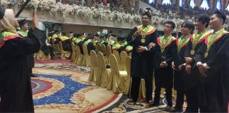 Wisuda ke-123 UNESA: Rektor Tegaskan Kampus Bukan Garis Finish, Tapi Titik Start Laboratorium Kehidupan