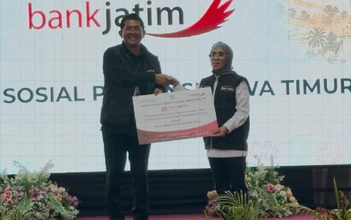 bjtm Bank Jatim Salurkan Bantuan CSR Dapur Umum dan Dapur Air untuk Dinsos Jatim di Puncak Hari Jadi ke-81 Pemprov